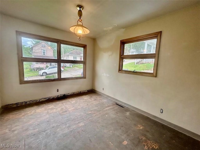 116 Euclid Pl, Marietta, OH 45750 - spare room with baseboards