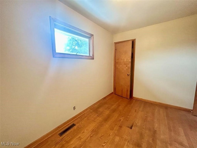 116 Euclid Pl, Marietta, OH 45750 - unfurnished room featuring light wood-style flooring and baseboards