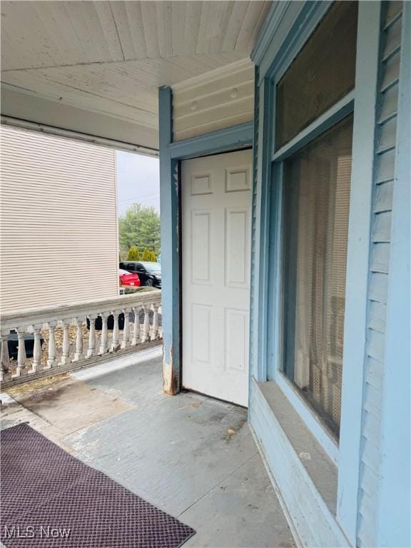 625 Main St, Caldwell, OH 43724 - entrance to property