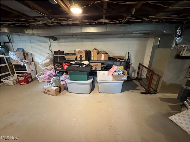 2208 Oak St, Parkersburg, WV 26101 - unfinished below grade area with concrete block wall