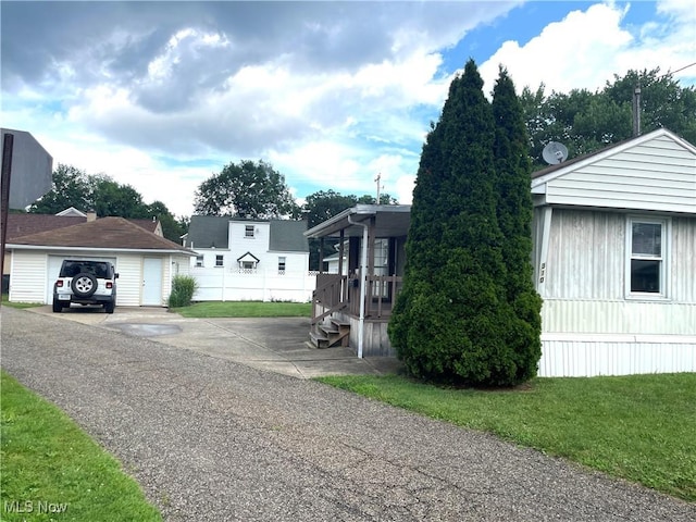 310 Jackson St, Minerva, OH 44657 - view of side of property
