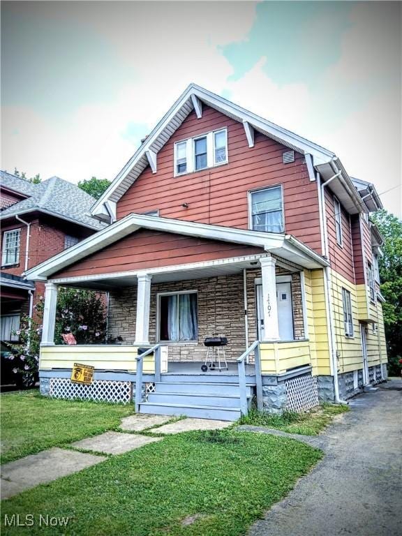 1707 Ohio Ave, Youngstown, OH 44504 - photo 1