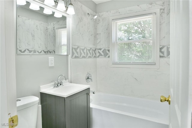 1006 Trumbull Ave, Warren, OH 44420 - full bath with shower / bath combination and vanity