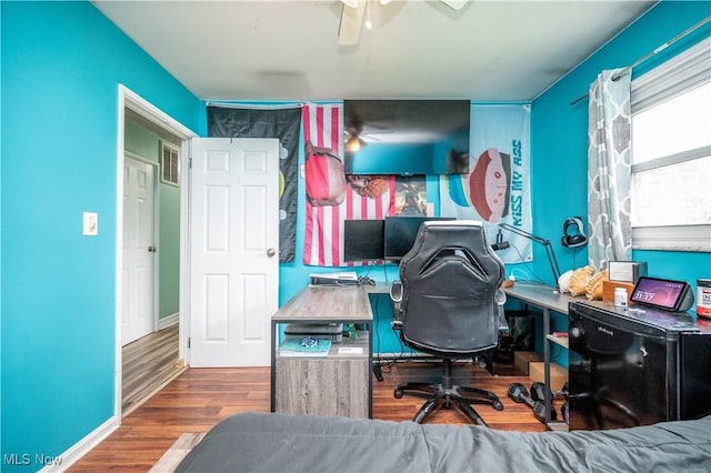 1291 Woodhurst Dr, Austintown, OH 44515 - office space with a ceiling fan and wood finished floors