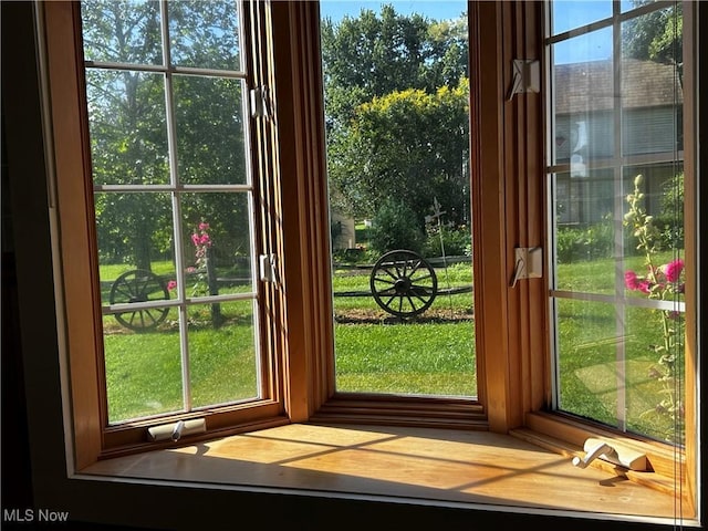 468 Carl St, Cumberland, OH 43732 - view of entryway