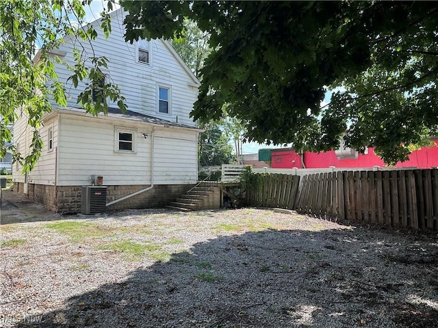 237 E Thornton St, Akron, OH 44311 - view of yard