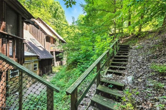 1915 Claus Rd, Vermilion, OH 44089 - deck featuring stairway
