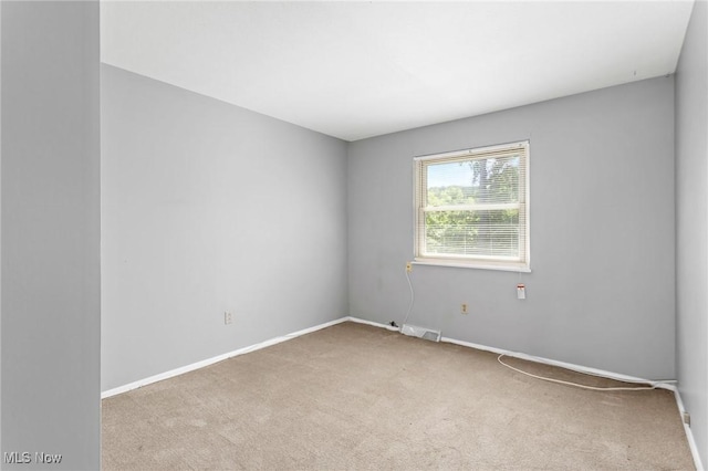 6480 State Rd Unit F7, Parma, OH 44134 - carpeted spare room with baseboards