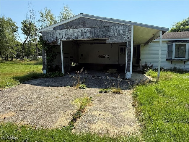 3066 State Route 7 N, Pierpont, OH 44082 - view of front of home featuring driveway
