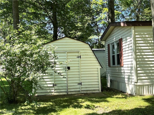 1229 Columbiana Lisbon Rd Unit 104, Columbiana, OH 44408 - view of shed