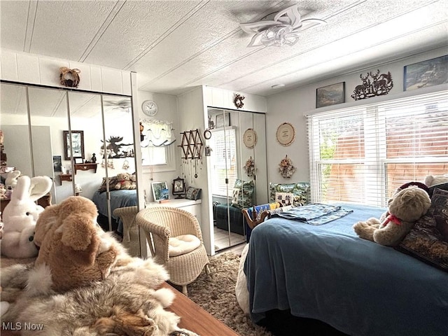 1229 Columbiana Lisbon Rd Unit 104, Columbiana, OH 44408 - bedroom with a textured ceiling