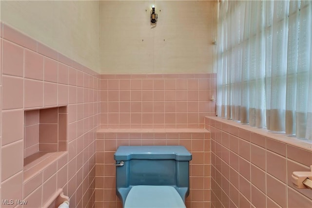 17100 Amber Dr, Cleveland, OH 44111 - photo 23
