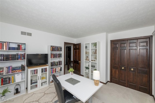 1593 Stonington Dr, Hudson, OH 44236 - home office with light colored carpet and a textured ceiling
