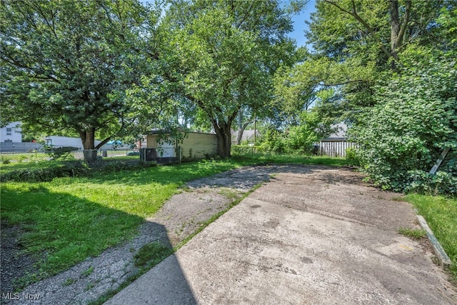 11113 Avon Ave, Cleveland, OH 44105 - view of yard