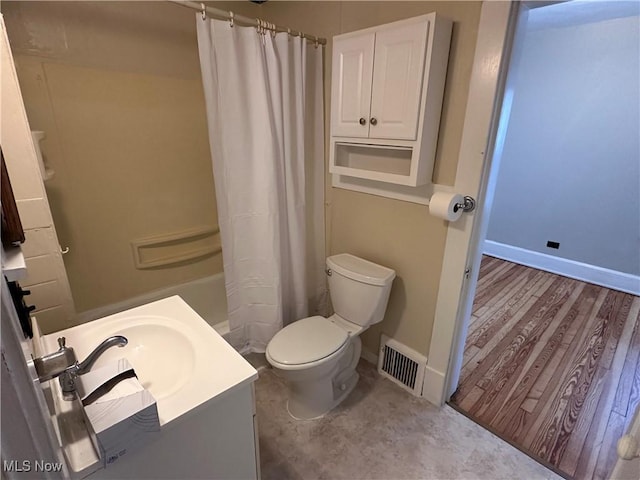 4011 E 29th St, Newburgh Heights, OH 44105 - bathroom with baseboards and vanity