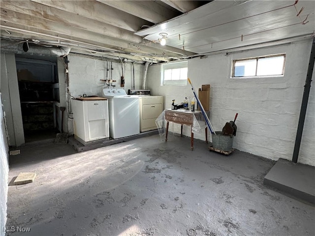 4011 E 29th St, Newburgh Heights, OH 44105 - basement featuring washer and dryer