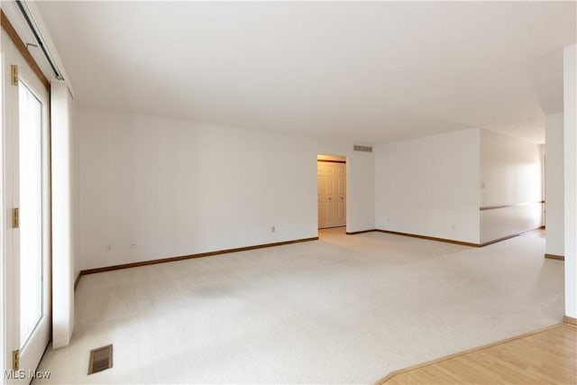 189 Park Place Dr, Wadsworth, OH 44281 - unfurnished room with plenty of natural light and light carpet