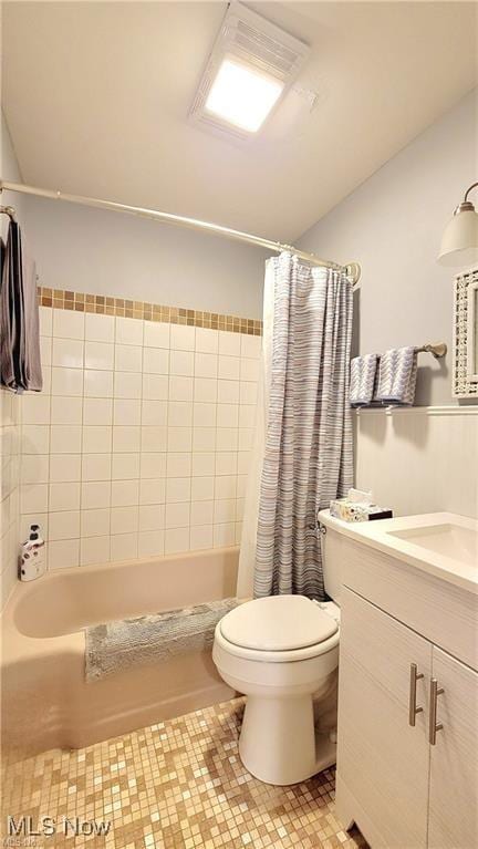 118 E 6th St, Williamstown, WV 26187 - full bathroom featuring vanity, shower / tub combo, and tile patterned flooring