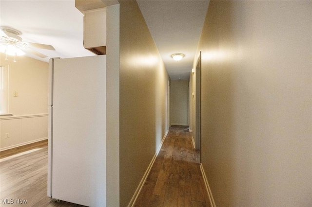 1586 Norledge Rd, Akron, OH 44305 - hallway featuring wood finished floors and baseboards