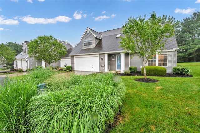 9543 Ridge Ct, Twinsburg, OH 44087 - view of front of house featuring a front yard and roof with shingles