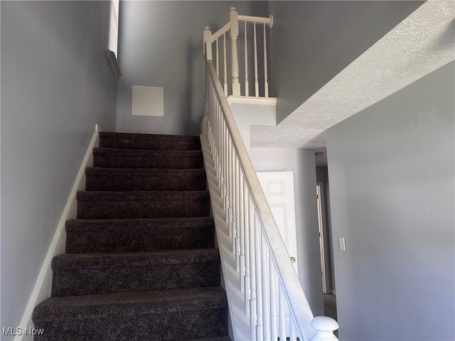 17714 S Miles Rd, Cleveland, OH 44128 - photo 8