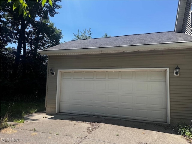 17714 S Miles Rd, Cleveland, OH 44128 - photo 12