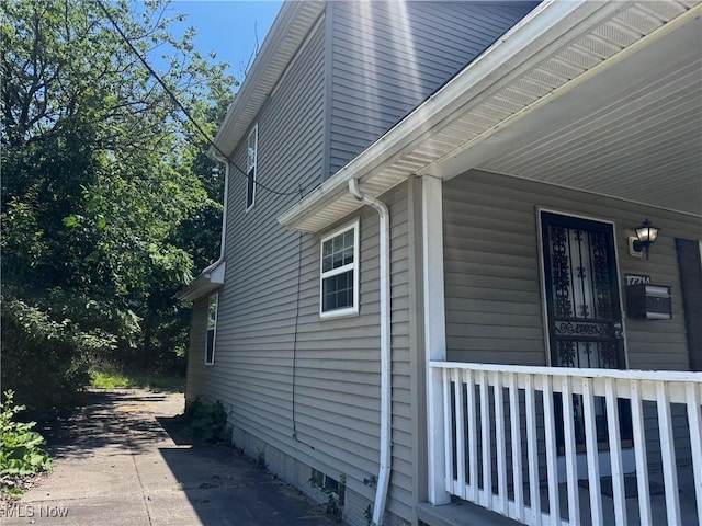 17714 S Miles Rd, Cleveland, OH 44128 - photo 2