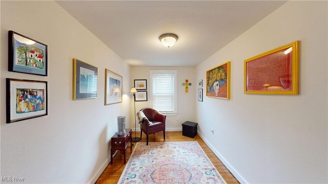 500 Elm St, Belpre, OH 45714 - living area featuring light wood finished floors and baseboards