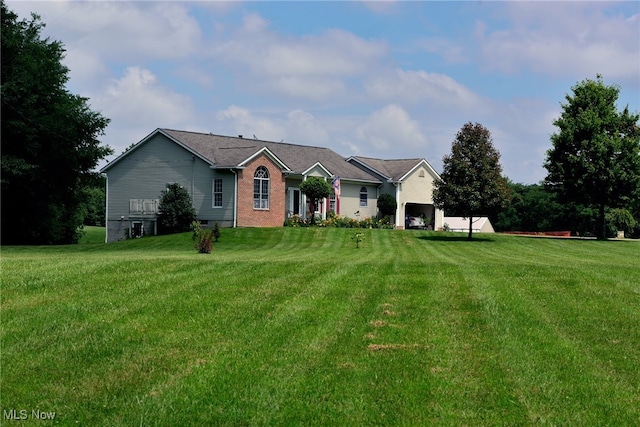 3859 Mayfair Ln, Cambridge, OH 43725 - photo 1