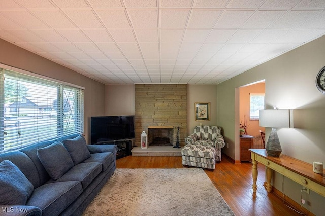 3800 7th Ave, Vienna, WV 26105 - living area with wood finished floors and a fireplace