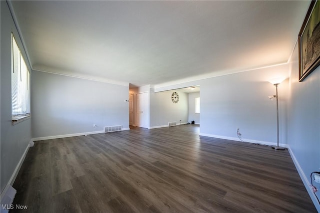 512 Jeannette Dr, Richmond Heights, OH 44143 - photo 2