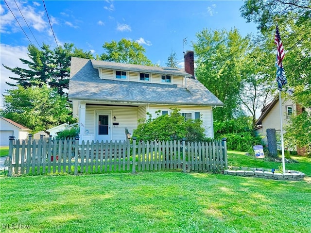 825 Summit St, Salem, OH 44460 - view of front of house with a fenced front yard, a chimney, and a shingled roof