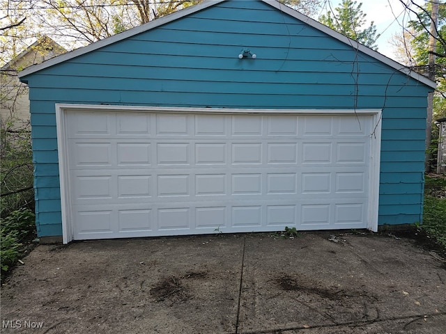 13713 Edgewood Ave, Cleveland, OH 44105 - view of detached garage
