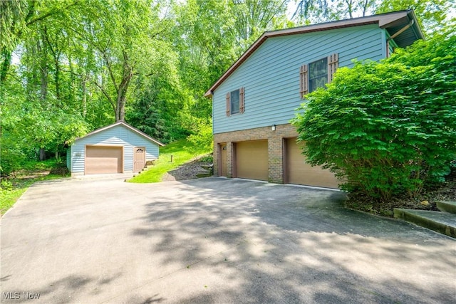 2577 Sweitzer Rd, Uniontown, OH 44685 - photo 3