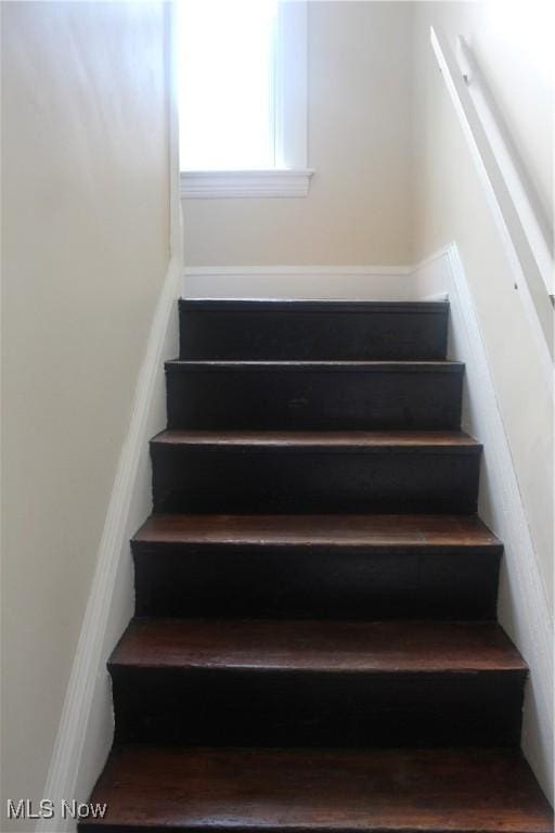 529 E 124th St, Cleveland, OH 44108 - photo 8
