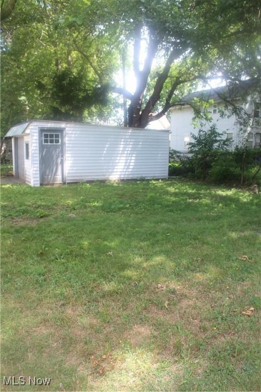 529 E 124th St, Cleveland, OH 44108 - photo 30