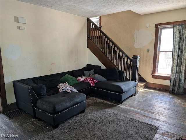 159 E Harris Ave, Ravenna, OH 44266 - photo 3