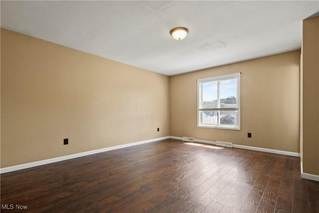 3700 Meander Reserve Cir, Canfield, OH 44406 - unfurnished room featuring dark wood-style floors and baseboards