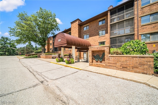 140 Fox Hollow Dr Unit 206C, Mayfield Heights, OH 44124 - view of building exterior