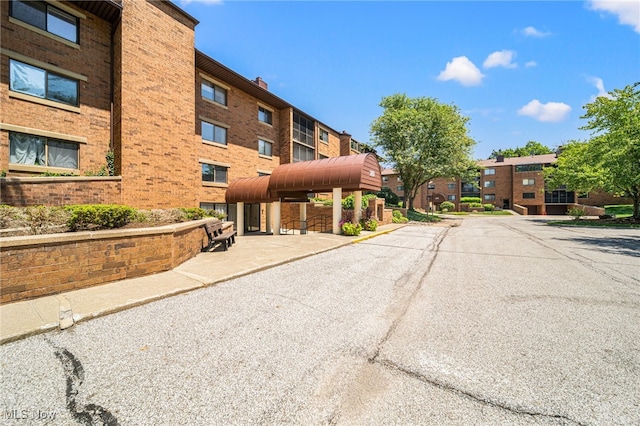 140 Fox Hollow Dr Unit 206C, Mayfield Heights, OH 44124 - view of asphalt street
