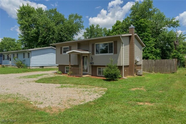 579 Chestnut St, Newcomerstown, OH 43832 - photo 16
