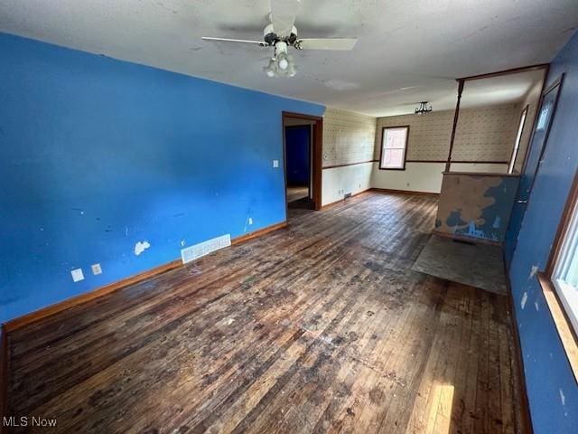 297 Chestnut St, Painesville, OH 44077 - photo 10