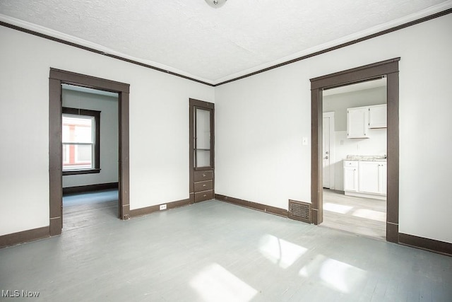 11701 Ablewhite Ave, Cleveland, OH 44108 - photo 19