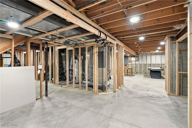10421 Tolland Dr, Reminderville, OH 44202 - unfinished below grade area featuring water heater