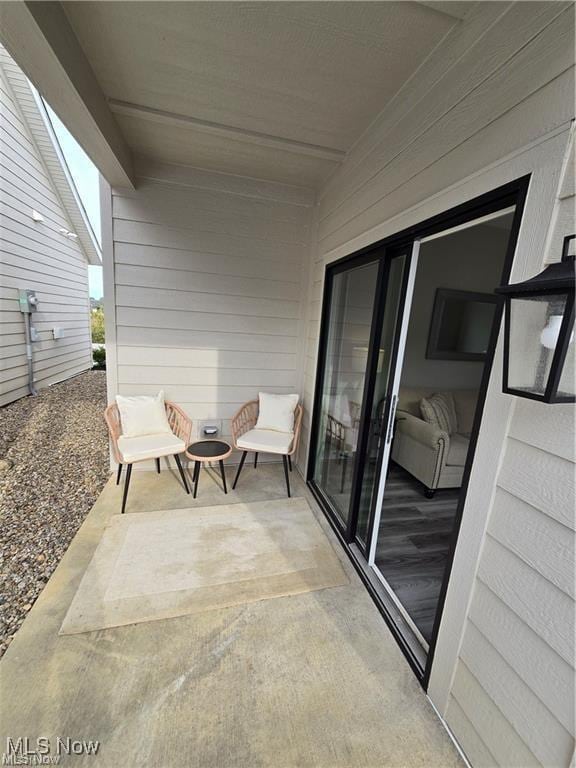 5007 Coventry Cir, Huron, OH 44839 - view of patio / terrace