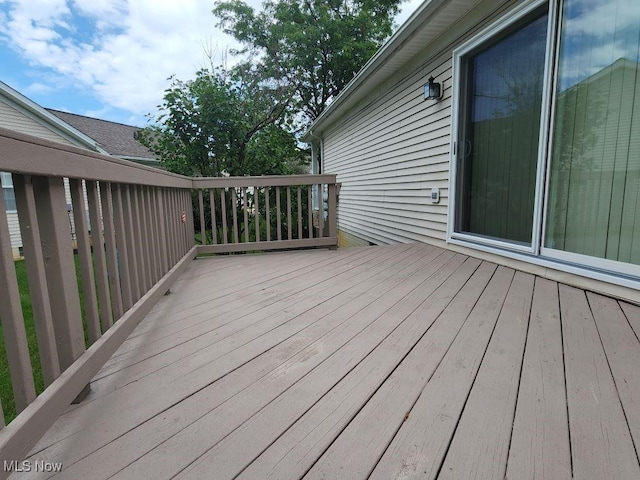 422 Dartmouth Trl, Sagamore Hills, OH 44067 - view of wooden terrace