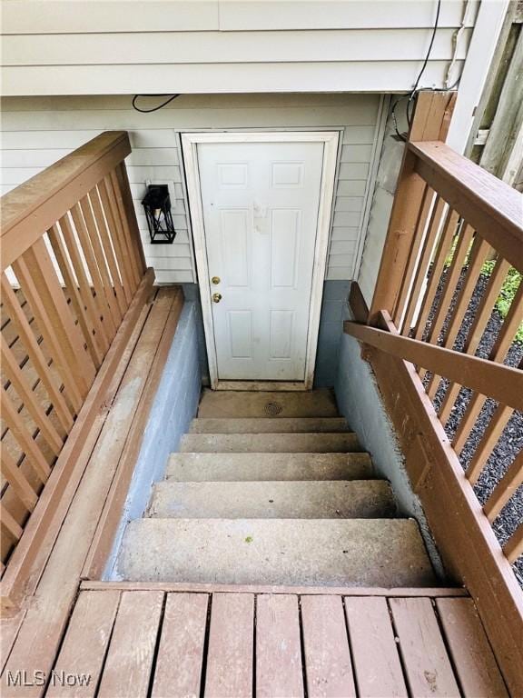 4235 Patricia Ave, Austintown, OH 44511 - entrance to property