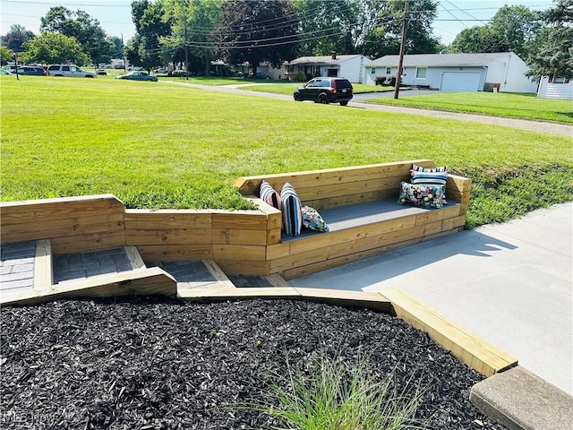 4235 Patricia Ave, Austintown, OH 44511 - view of grassy yard