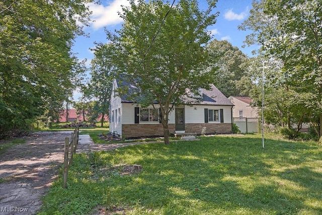 23133 Switzer Rd, Brook Park, OH 44142 - photo 2
