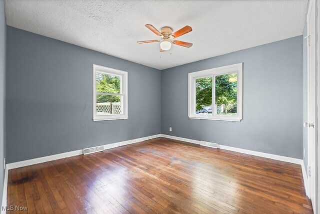 23133 Switzer Rd, Brook Park, OH 44142 - photo 15